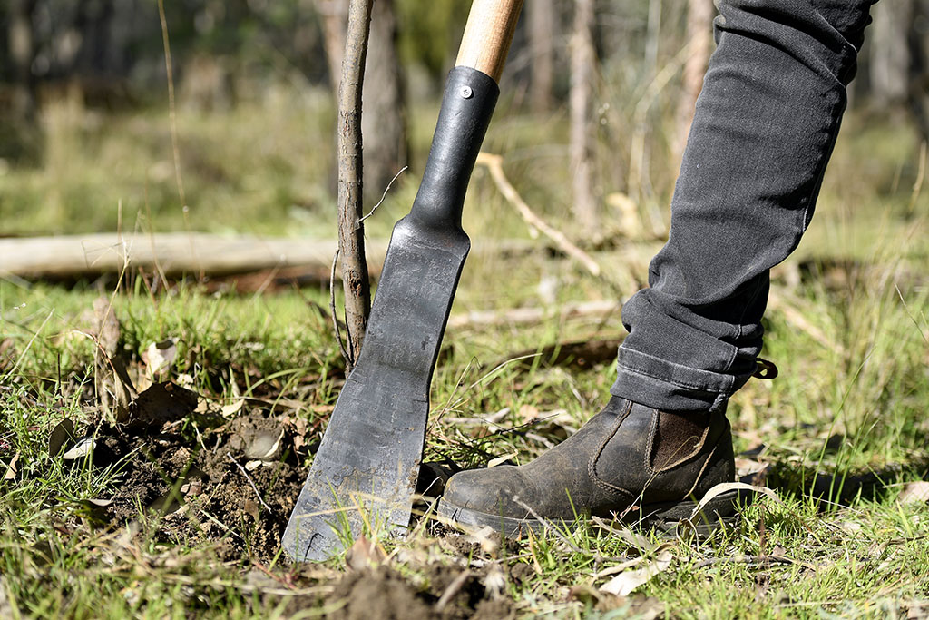 Mighty Digging Bar by Michael Drinkwater